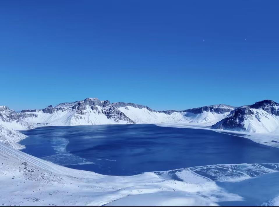2026吉林滑雪包车游多少钱一天？哈尔滨到吉林滑雪包车价格+靠谱旅行社实测
